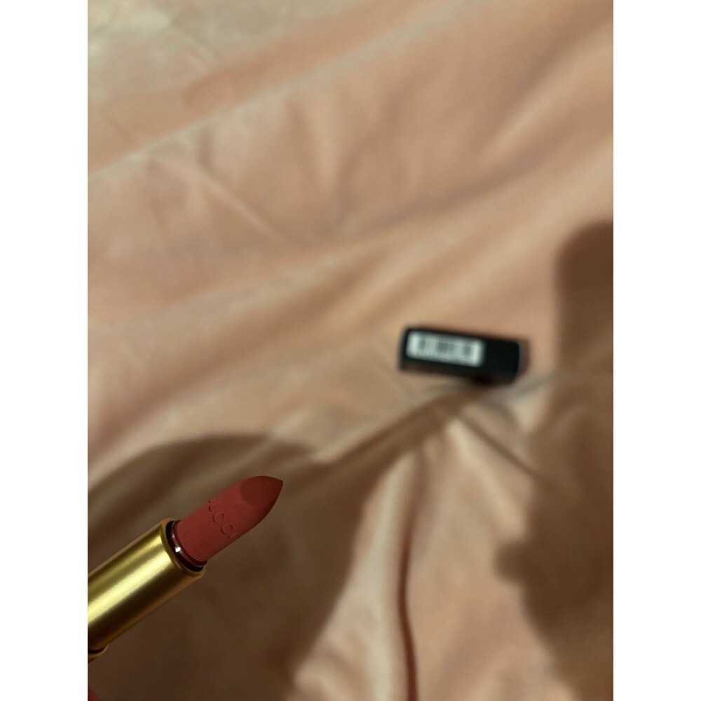 Gucci lipstick shade 208 1g - Picture 4 of 4